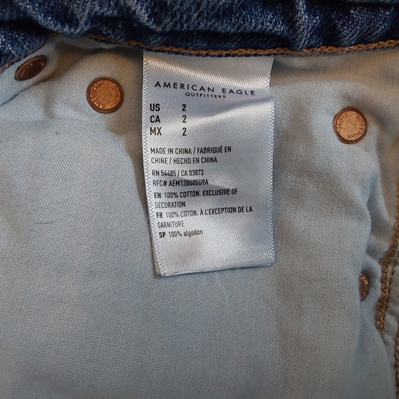 American Eagle Light Blue Distressed Denim Shorts - Picture 6 of 6